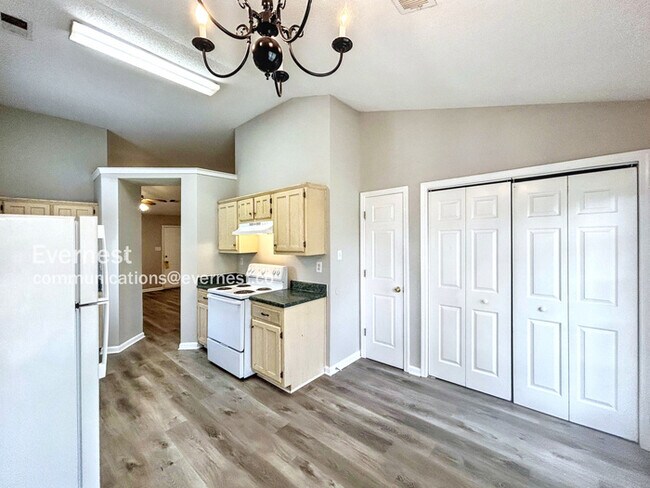 Foto del edificio - 4351 Kentbrook Dr