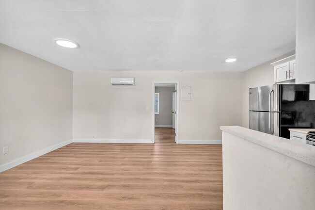 Foto del edificio - 800 Moffett St