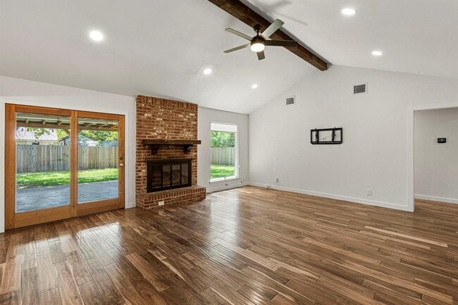 Building Photo - 10603 Parkfield Dr