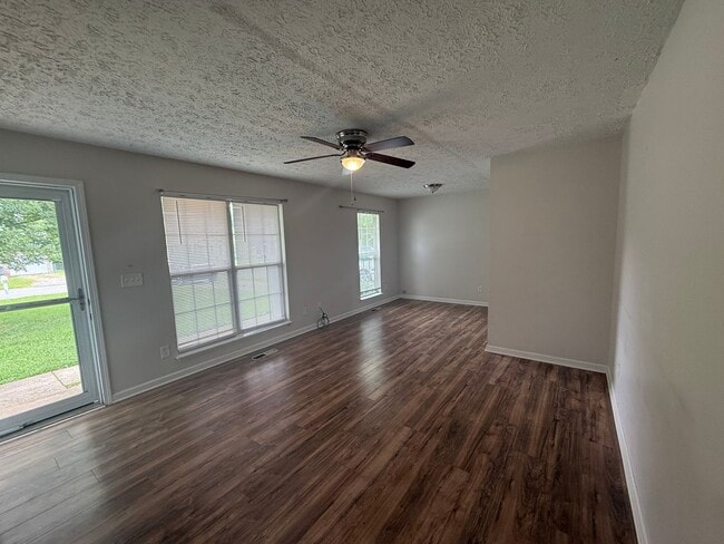 Building Photo - Welcome to your new home!