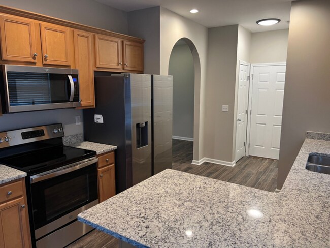 Building Photo - SELF TOUR NOW! - 1010 Daventry Way, Calera...