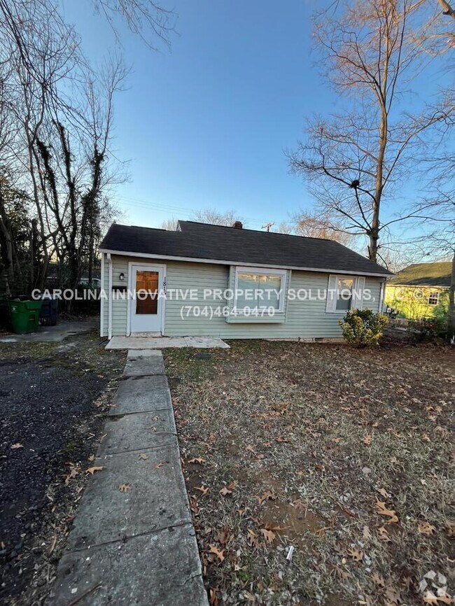 Uptown Charlotte 1 Bedroom Apartments under 1,500 Charlotte, NC