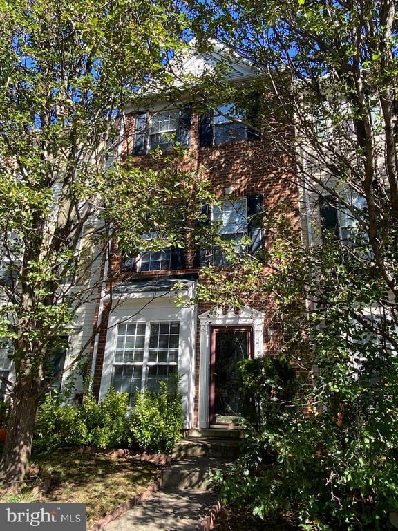 Foto del edificio - 2423 Dew Meadow Ct