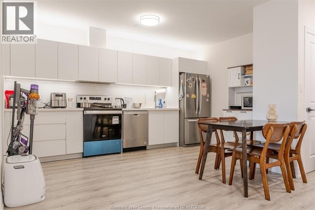 Building Photo - 7337 Meo Blvd