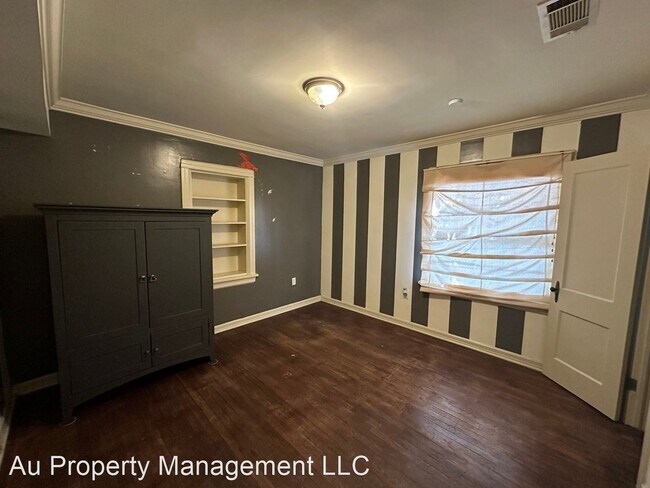 Foto del edificio - 3 br, 2 bath House - 1705 S. Jackson