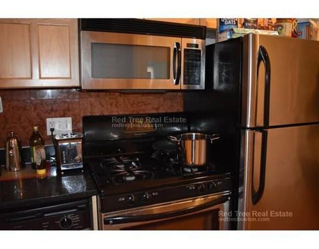 Photo - 79 Thatcher St 301E Apartment