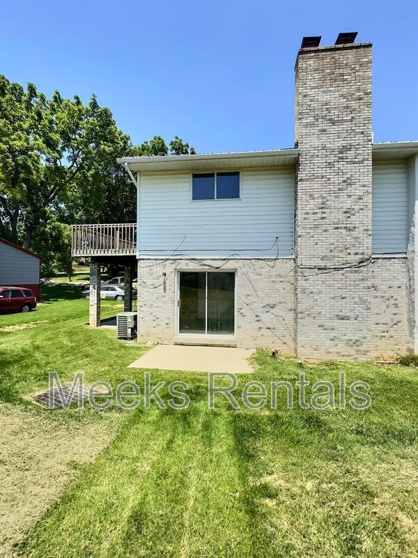 Foto del edificio - 40 Maple Ln