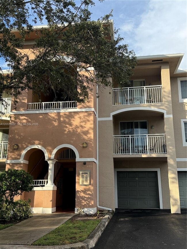 Foto del edificio - 6466 Emerald Dunes Dr