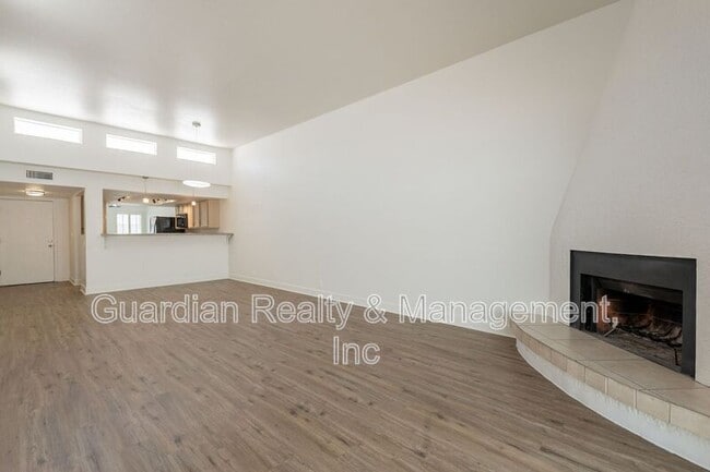 Building Photo - 3401 N 37th St