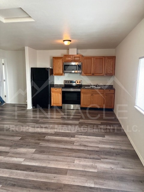 Building Photo - 323 Emerald Rd