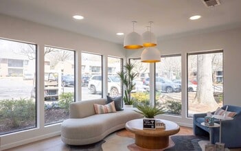 Building Photo - Wildwood Apartments