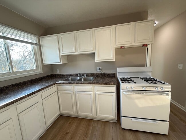 Foto del edificio - 2606 E Hennepin Ave