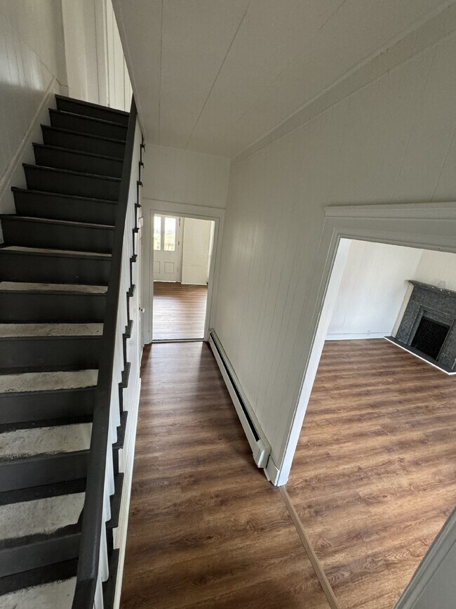 Foto del edificio - Charming Duplex in the Heart of New Oxford...