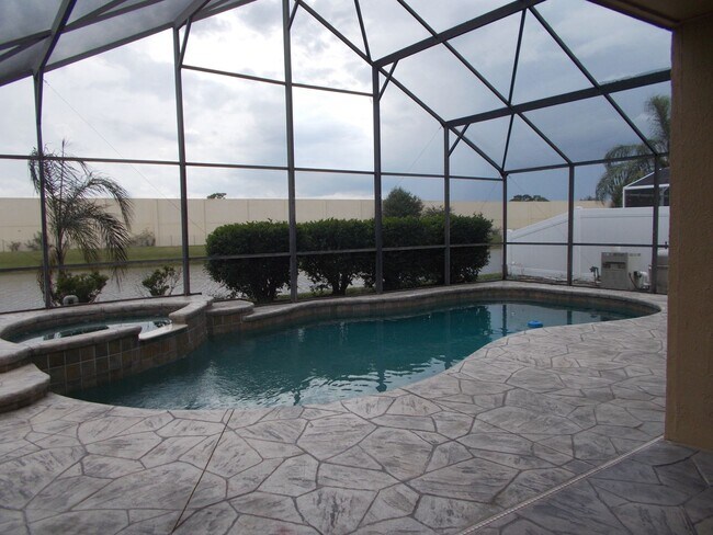Foto del edificio - 546 Wechsler Circle