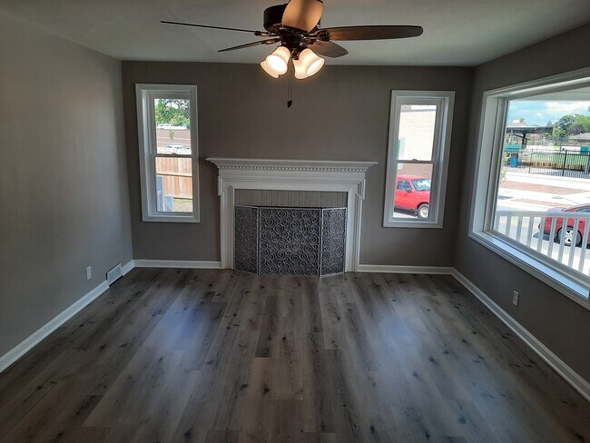 Foto del edificio - 2115 Main St