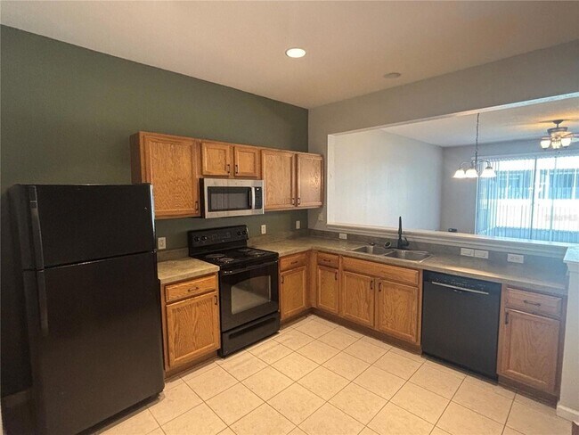 Foto del edificio - 4135 SW 51st Cir