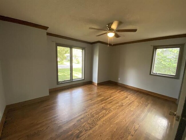 Building Photo - 4704 El Monte Street, Roeland Park, KS, 66205