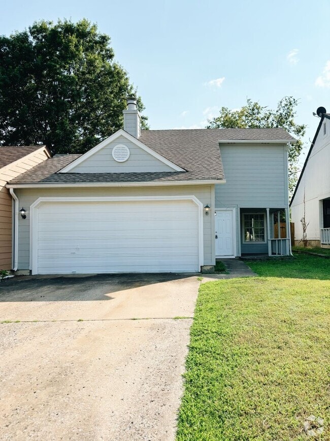 Building Photo - 4736 S Ironwood Ave