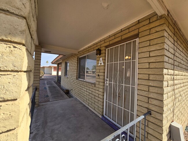 Building Photo - Beautifully Remodeled 2-Bedroom Home in Dreamland Villa (55+ Community