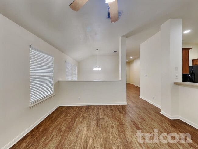 Building Photo - 8527 Sea Rim Dr