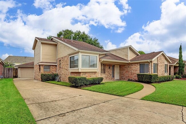 Building Photo - 11530 Ella Lee Dr