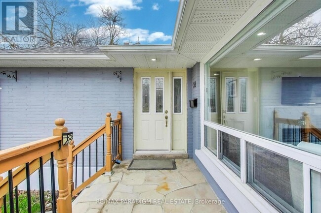 Building Photo - 36 Rideout St