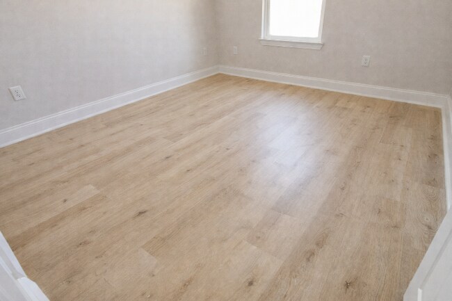 Foto del edificio - 5654 Falcon Way