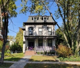Building Photo - 46 Voorhis Ave