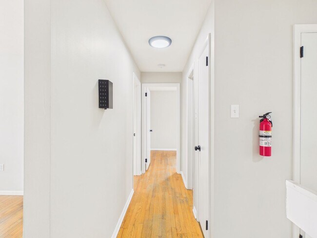 Building Photo - 420 Wiconisco St