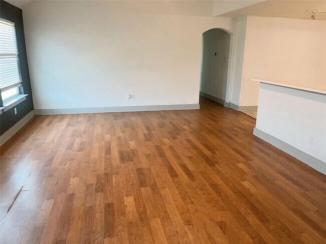 Building Photo - 14866 Dorray Ln
