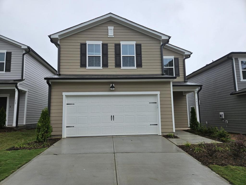 Foto principal - 1433 Rhodes Pond St