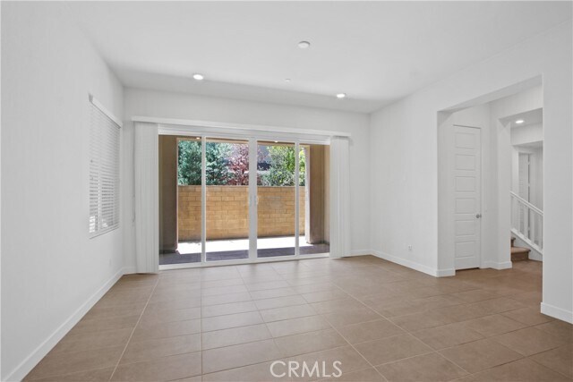 Building Photo - 231 Radial