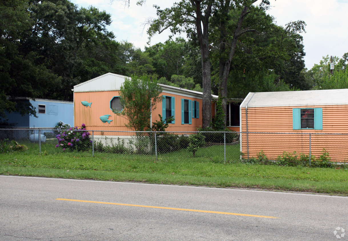Foto del edificio - Green Dolphin Mobile Home Park