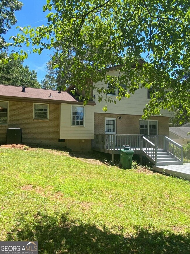 Building Photo - 5270 Rockbridge Rd SW