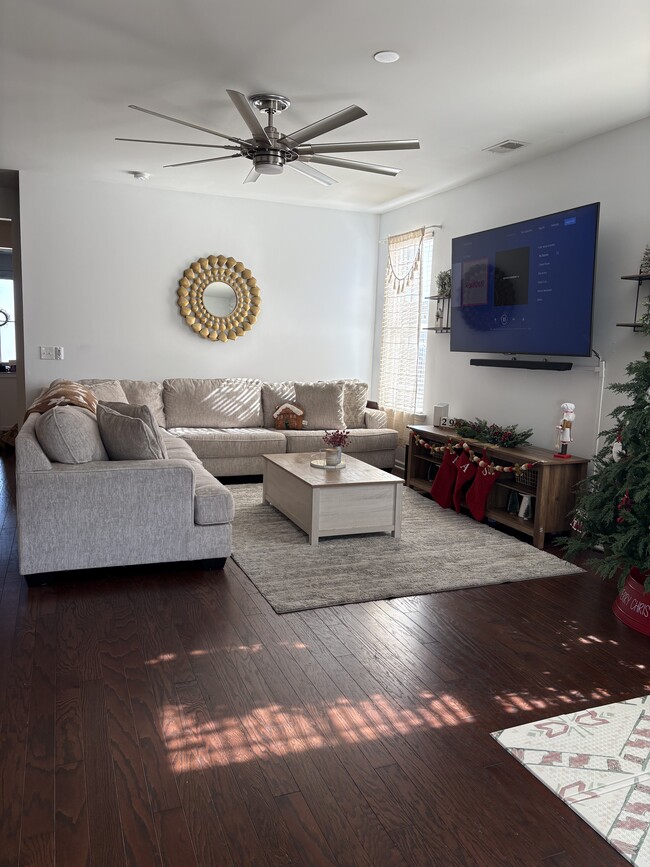 Building Photo - 106 Westbourne Way