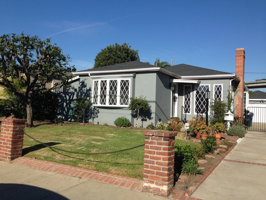 2758 Sawtelle Blvd, Los Angeles, CA 90064 House Rental in Los Angeles
