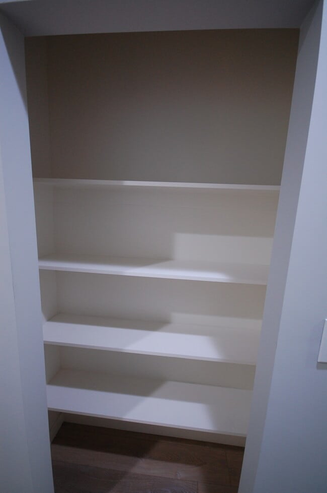 PANTRY SPACE - 648 1/2 N Serrano Ave
