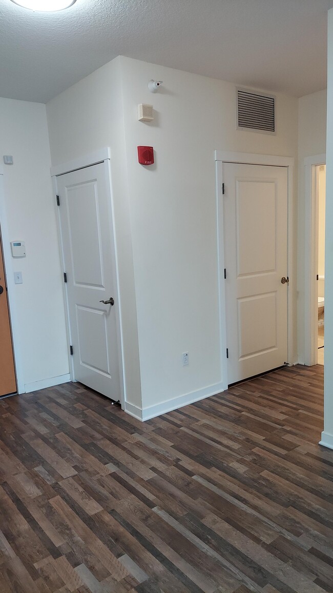 Foto del edificio - 1070 Grandview Ct NE