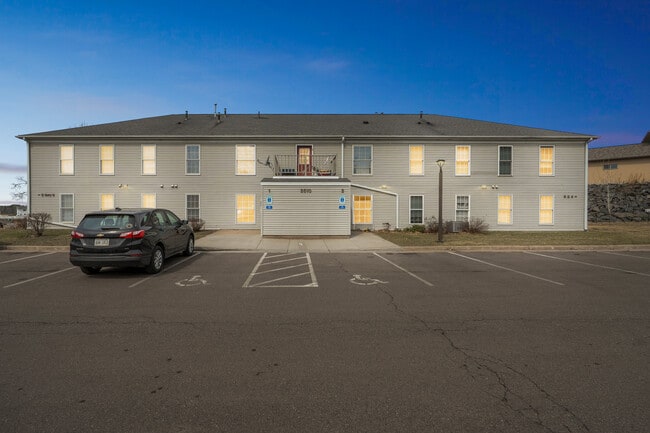 Foto del edificio - Woodsedge