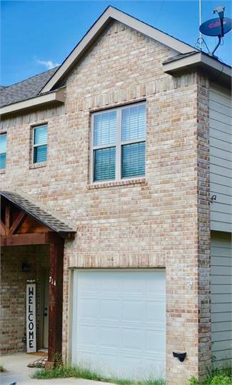 Foto principal - 472 Pecan Hollow St