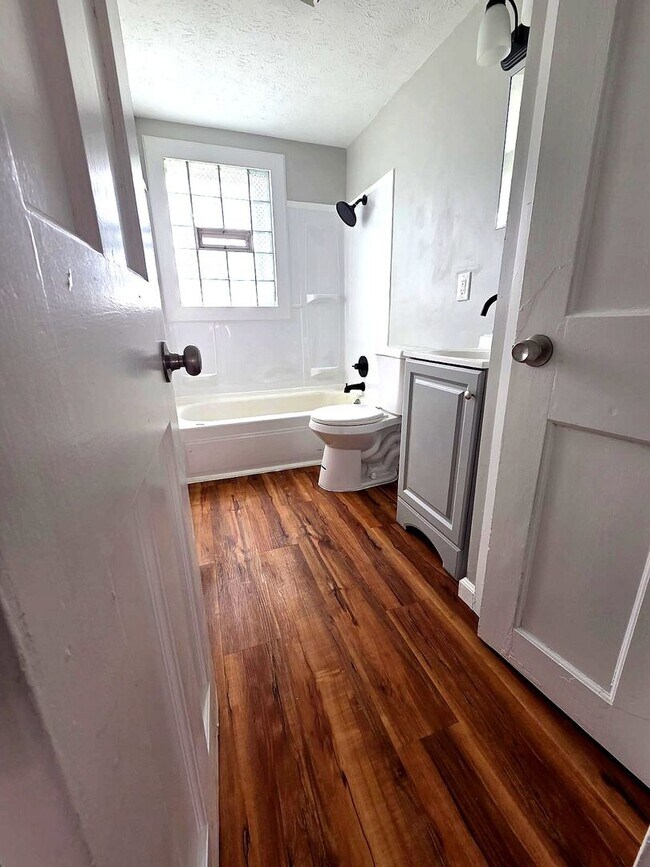 Foto del edificio - 525 E 222nd St