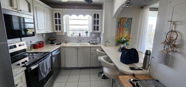 Foto del edificio - 137 Golden Isles Dr