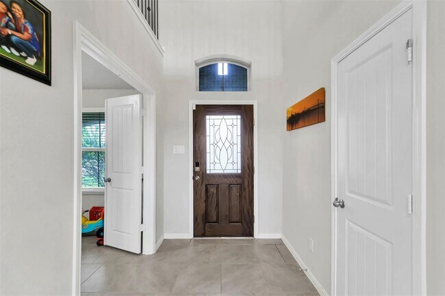 Building Photo - 5606 Pleasant Falls Dr