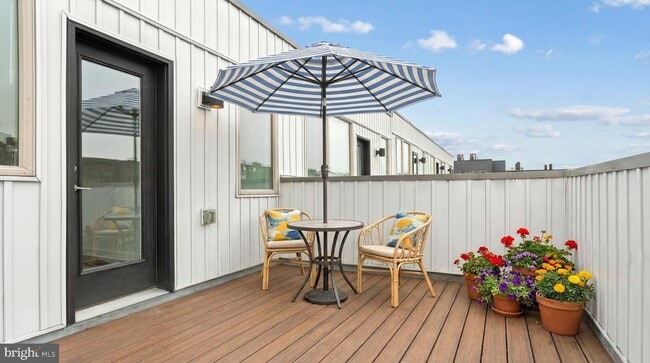 Building Photo - 3121 Beachview Ln