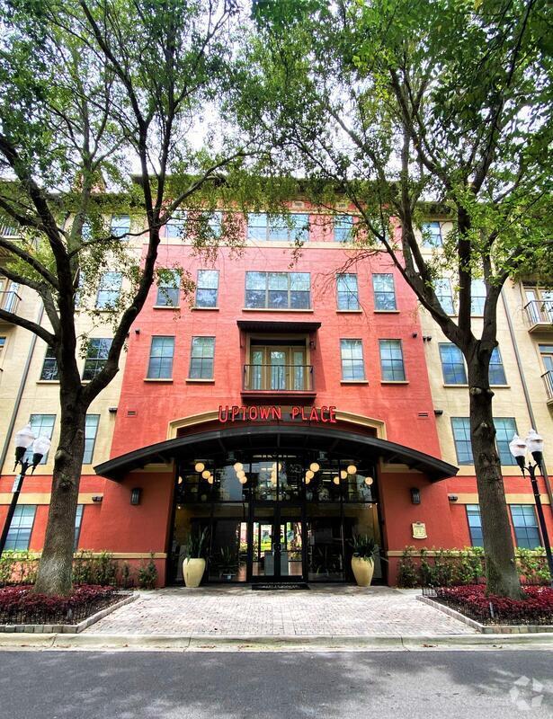 Building Photo - 911 N Orange Ave