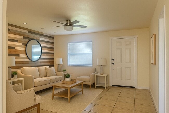 Photo - Nice 3/2 with 1 car garage fully fenced ba... House