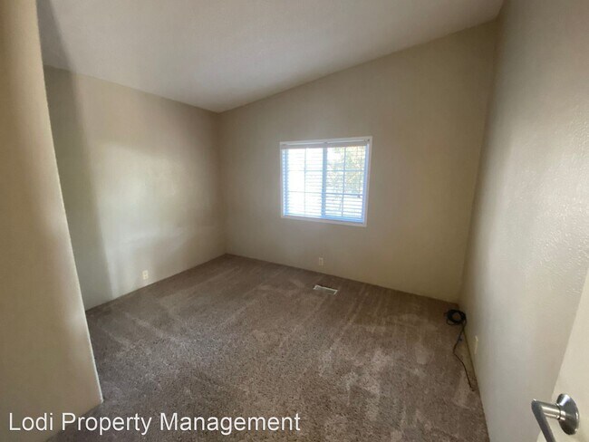 Building Photo - 2 br, 2 bath House - 24311 SUTTENFIELD RD