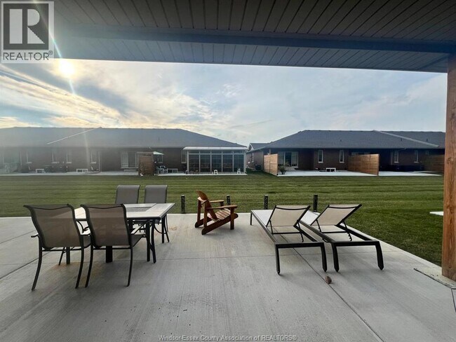 Photo du bâtiment - 1109 Peabody Ave