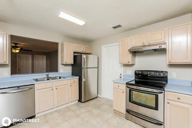 Foto del edificio - 1594 Royal Oaks Dr, Apopka, FL 32703