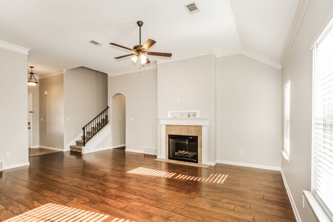 Foto del edificio - 45 Green Hills Dr